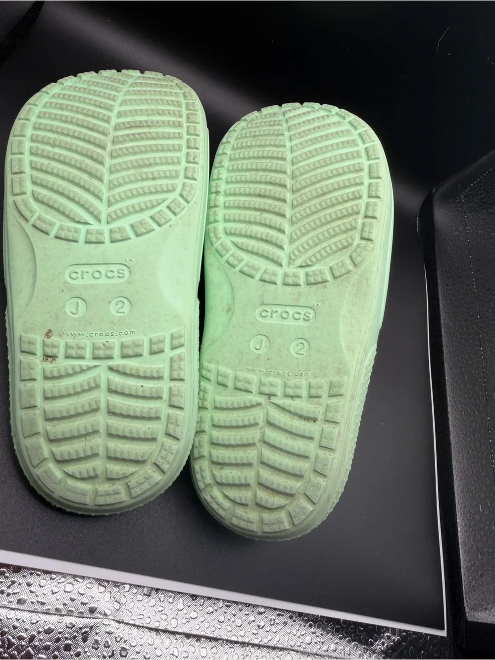 CROCS Kids Light Mint Green Slide Sandals with Hello Kitty Charm Size 2